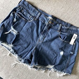 NWT Old Navy boyfriend shorts raw hem
